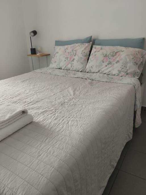 B3 - The Colorful One Apartment Айгио Екстериор снимка
